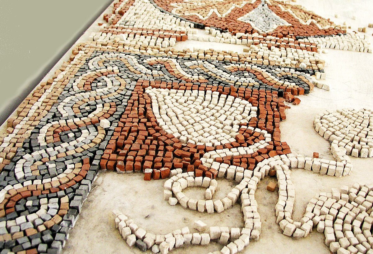 L'Histoire de la Mosaïque à Travers les Âges : Un Voyage Coloré - Pixel Corner