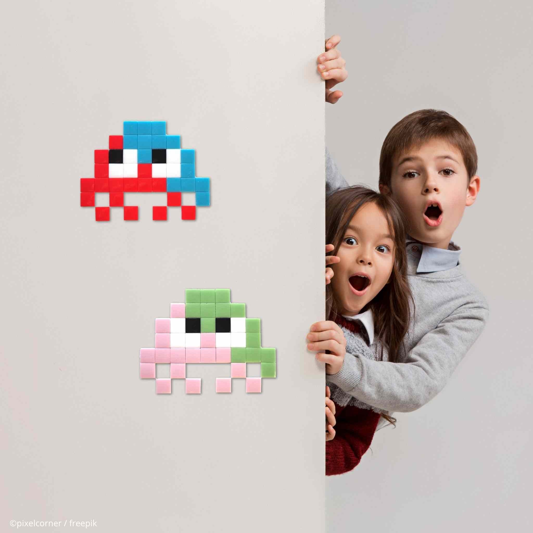 Pixel Art Kit "Little Alien(s) - DuoTone" par Pixel Corner - Kits de loisirs créatifs