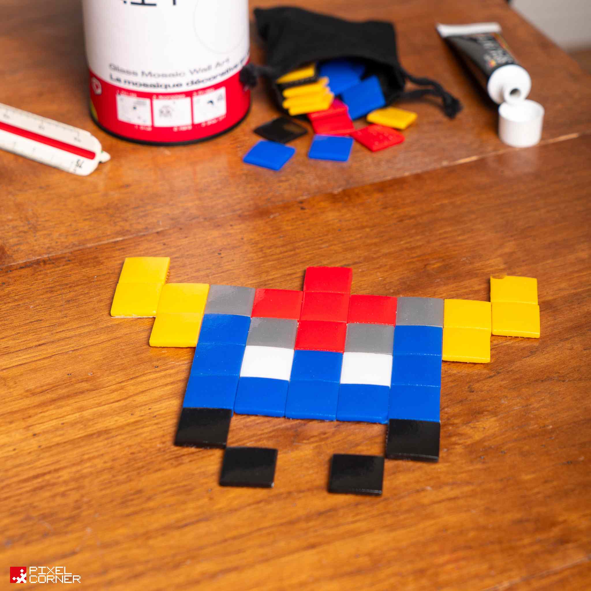 Pixel Art Kit "Space Mazinger" par Pixel Corner - Kits de loisirs créatifs