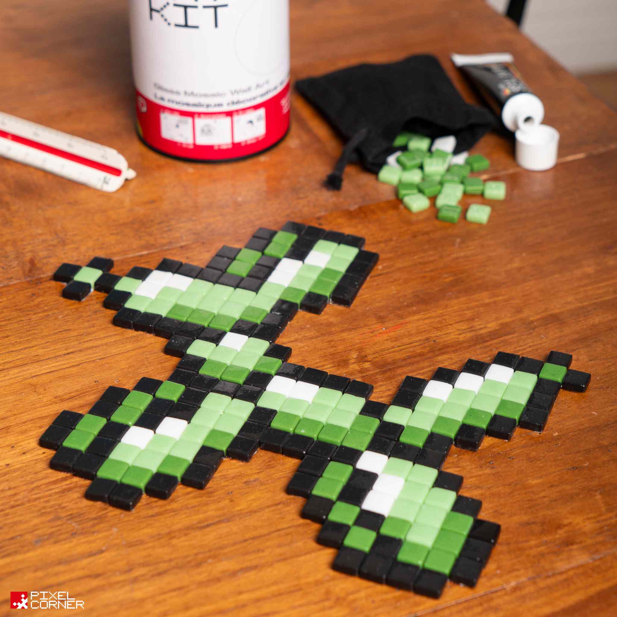 Pixel Art Kit "Balloon(s)" par Pixel Corner - Kits de loisirs créatifs