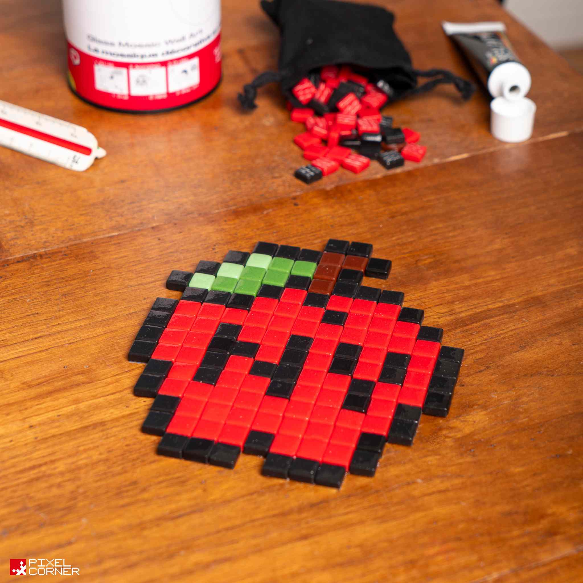 Pixel Art Kit "Big Apple" par Pixel Corner - Kits de loisirs créatifs